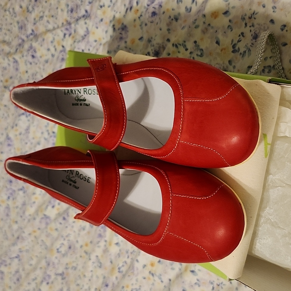 Taryn Rose Eco Napa Mary Jane Style Flats